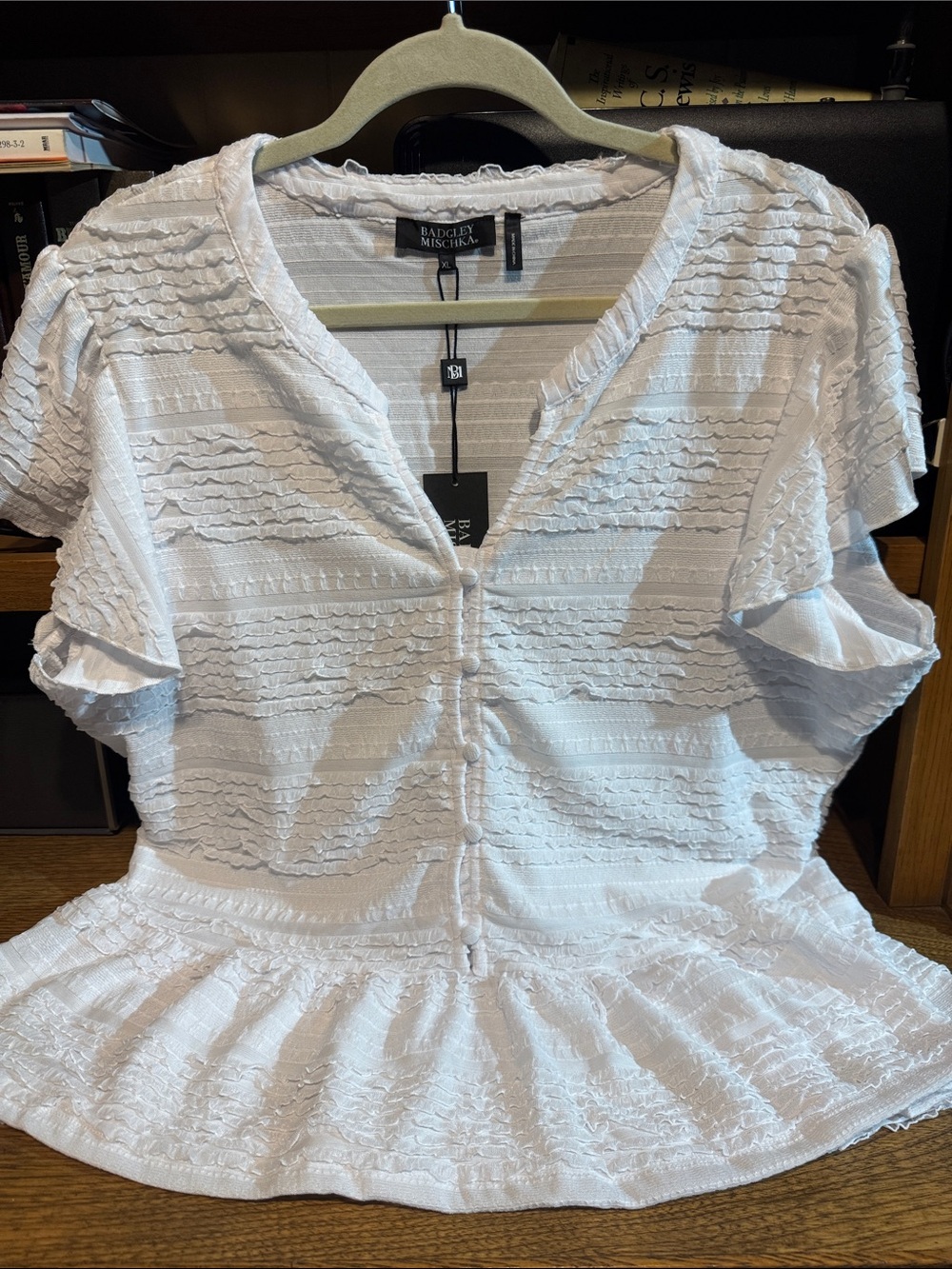 Badgley Mischka White Textured Peplum Button-Front Top